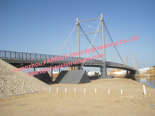 CHINA Konkrete Plattform-Stahlbinder-Hängebrücke-Kabel geblieben mit Felsanker-Fußgänger-Fahrzeug-Doppelunterstützung fournisseur