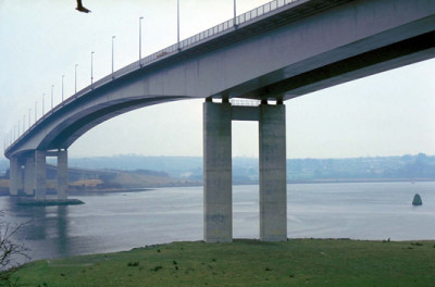 CHINA Gebogene Stahlbalkenbrücke-einzellige Kastenträger-Multi-Zellenkasten-Balkenbrücke fournisseur