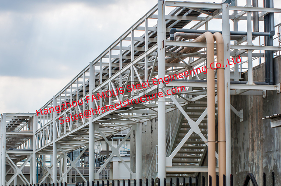 China Mittleres kurzes Spannen-Stahlplattform-Brücken-Metallbahnfußgänger Q345B oder Q460C-Grad fournisseur